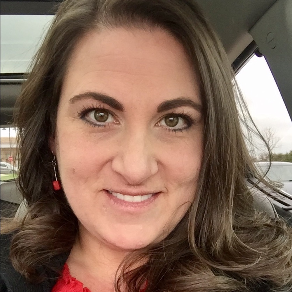 Meet your Posher, Stephanie